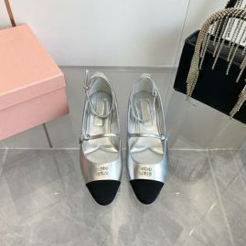 Picture of Miu Miu Shoes Women _SKUfw156967211fw